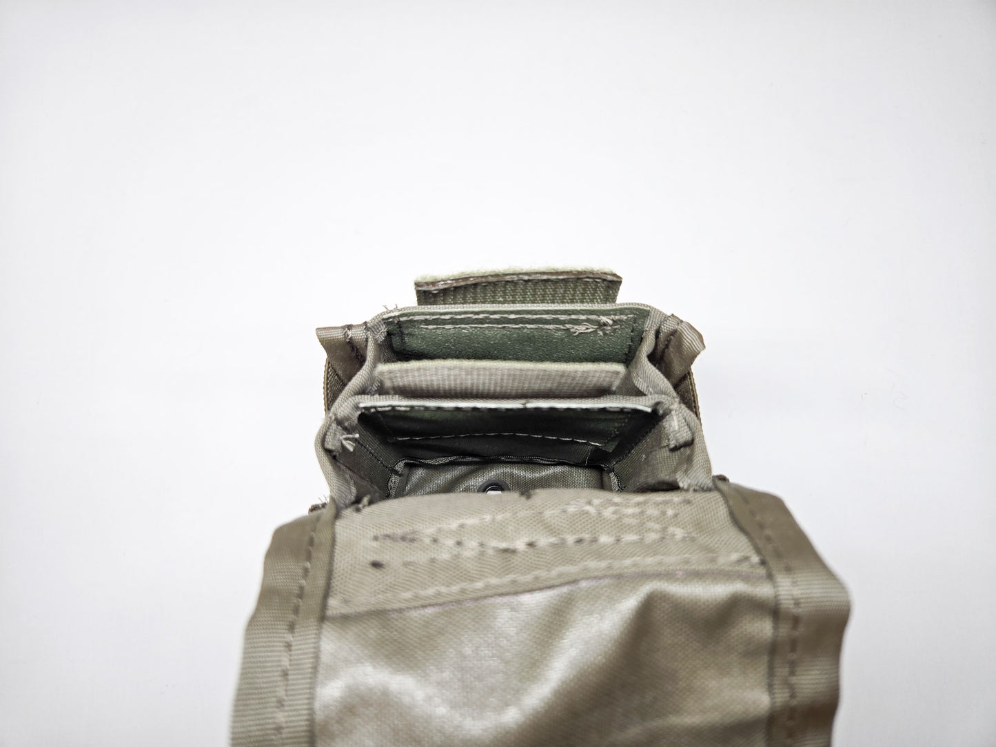 ”Pouch,Medium” Reproduction