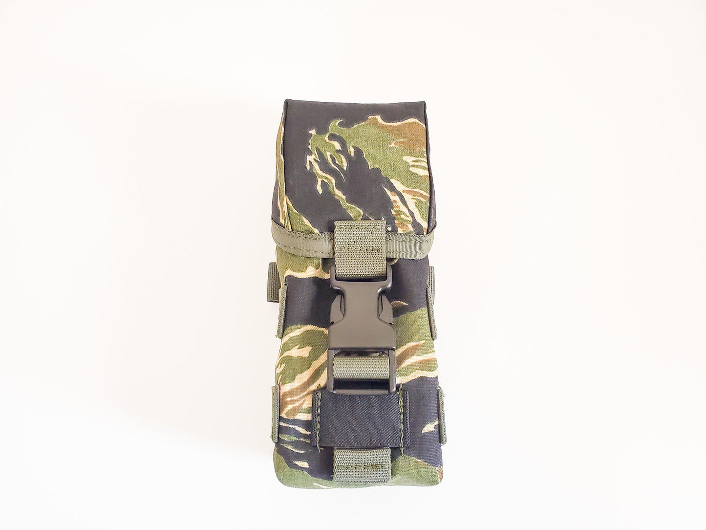 Offset Jungle Magazine Pouch