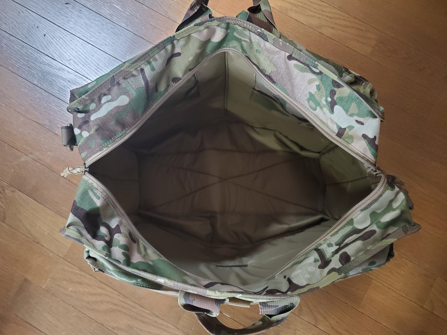 Flyers Kit Bag Bulk-up Model