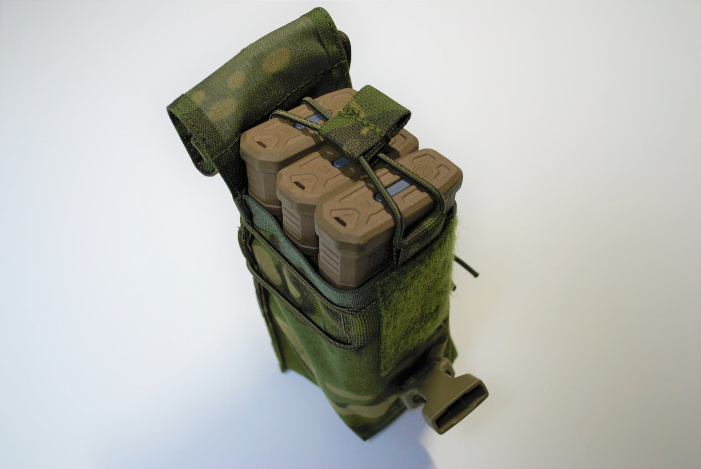 3X Magazine Pouch , Type 20 Assault Rifle